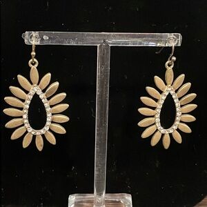 Flower petals and rhinestone dangle earrings matte golds tone